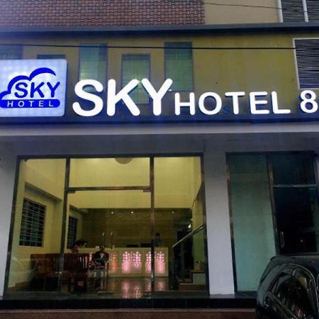 Sky Hotel 88 St. Yangon Bagian luar foto